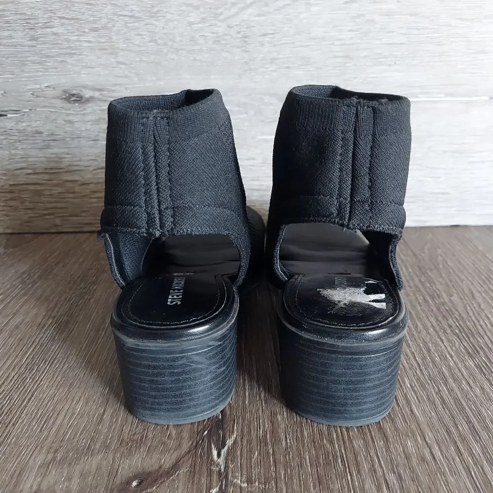 Steve Madden comfortable knit